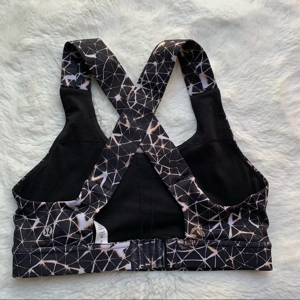 LULULEMON Top